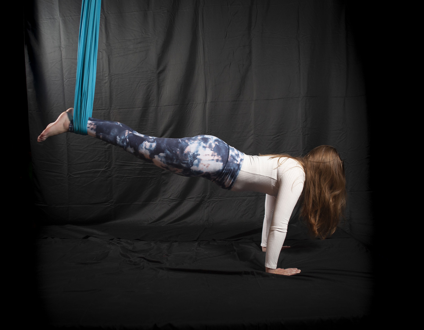 1 Hour Yoga Trapeze Class for Beginners 